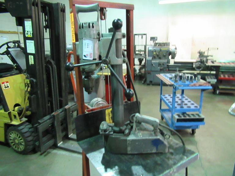 Black & Decker 3/4" Heavy Duty Magnetic Drill Press- Auction Item