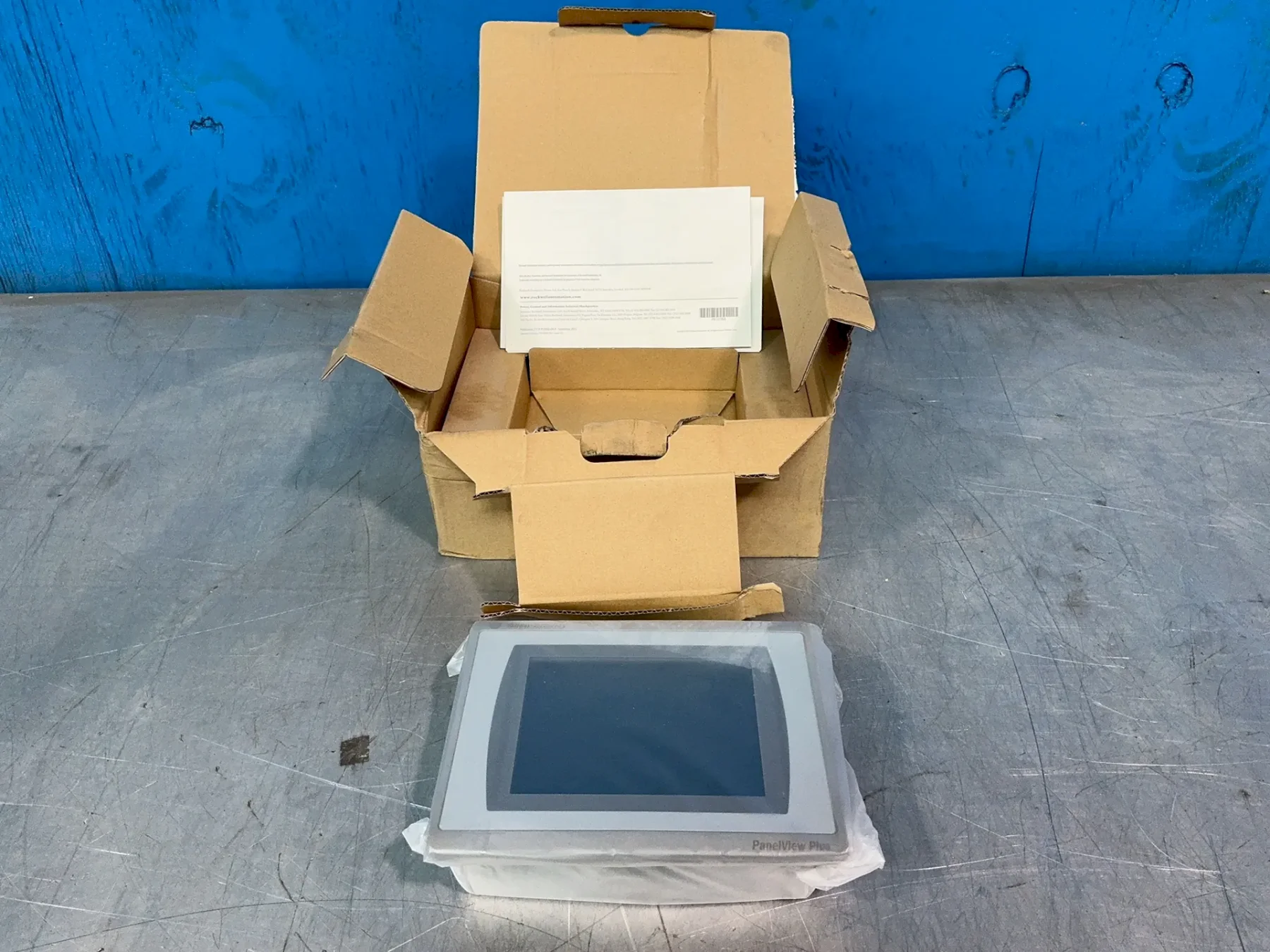 ALLEN-BRADLEY PANELVIEW PLUS 7 OPERATOR PANEL  -  2711P-T7C21D8S