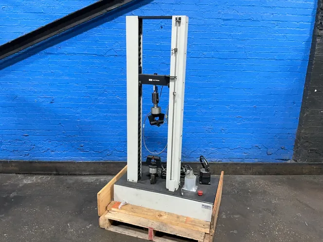 INSTRON SINGLE COLUMN ELECTROMECHANICAL UNIVERSAL TESTING MACHINE   -  1011