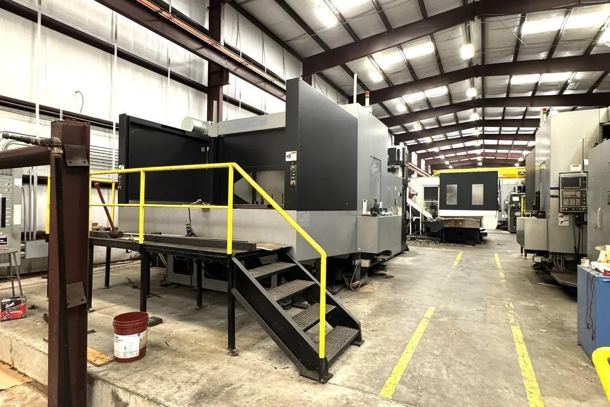 Toyoda FA1050S, Horizontal Machining Center, 2014 – Fanuc 31i-MB CNC Control, 1000 PSI TSC, CAT 50, Chip Blaster, Barnes Chip/Coolant Seperator, Low Hours