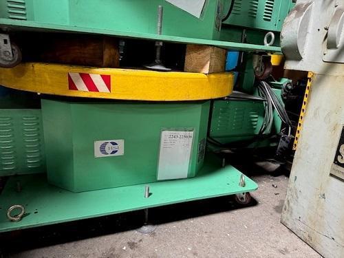 42" HSI M# HR-1005 WIRE STAND