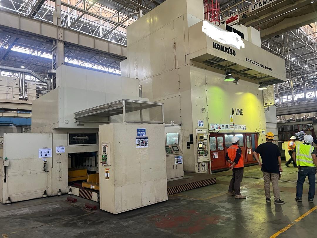 2300 Ton Komatsu Transfer Press