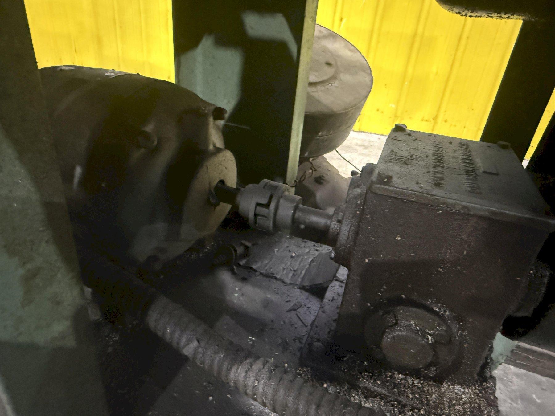 12' FARNHAM MODEL #5-41-8 ROLL FORMING MACHINE