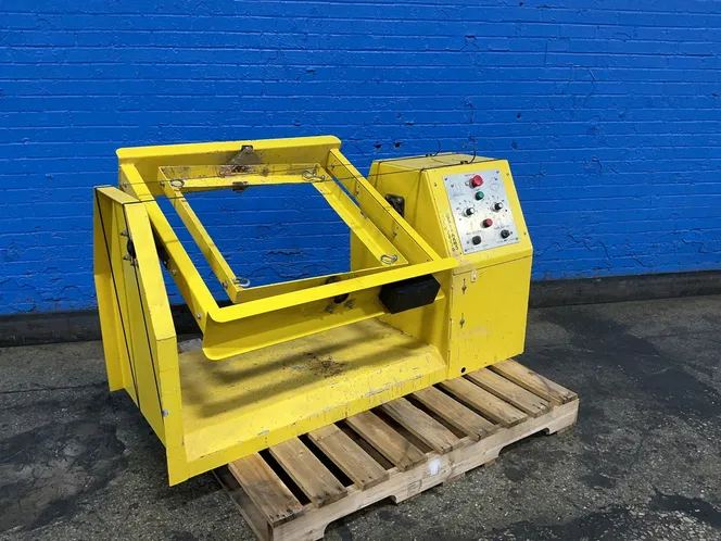 Mannetron 24" X 24"  Roto-cast Machine - Nmrv 040