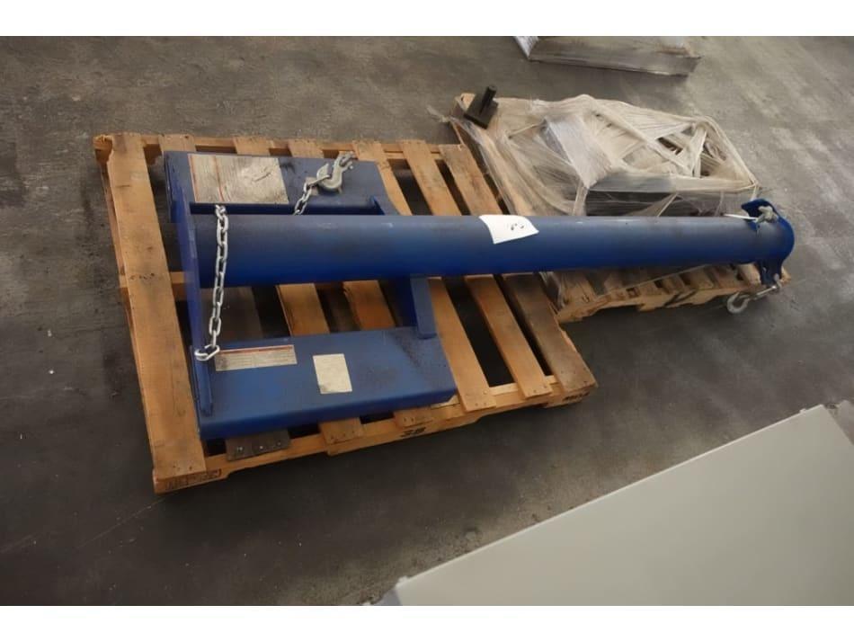 4000 LBS X 12' FORKLIFT BOOM ATTACHMENT: YOBRO #25812