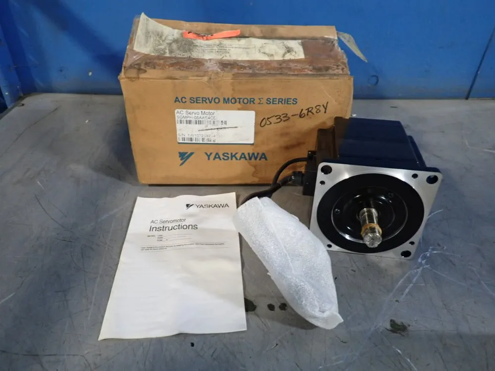 YASKAWA ELECTRIC 3000 RPM AC SERVO MOTOR   -  SGMPH-08AAE4CD