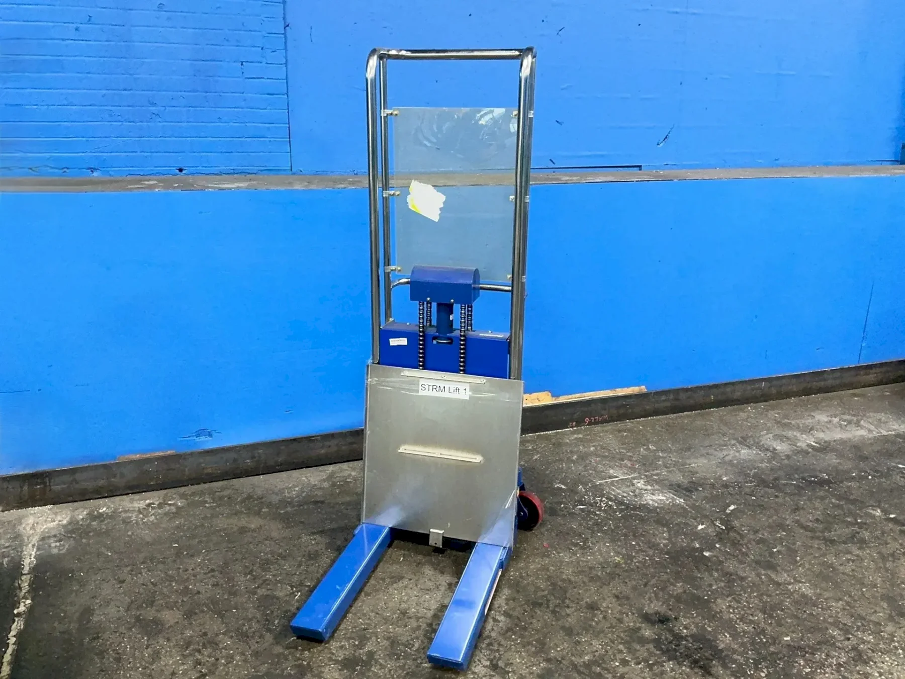 VESTIL 880 LBS LIFT CART  -  HYD-10