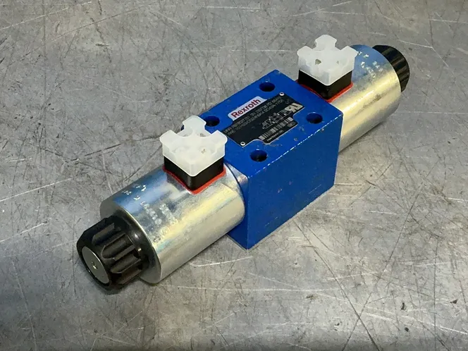 REXROTH HYDRAULIC DIRECTIONAL SOLENOID VALVE  -  R978027151
