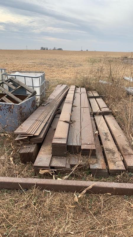 33 - PREOWNED PIECES OF FLAT STEEL