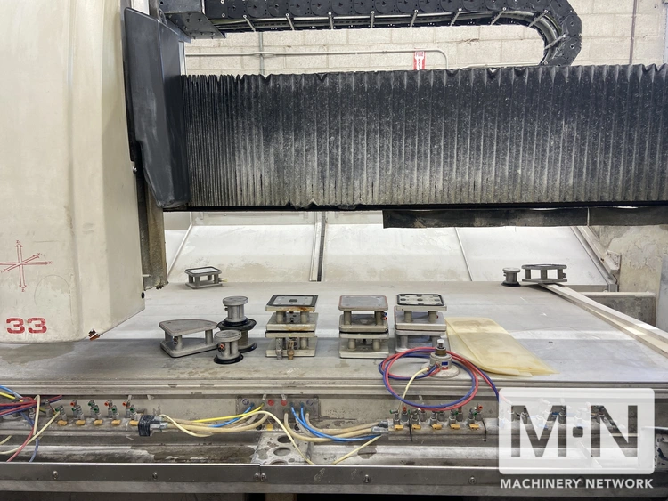 2005 INTERMAC MASTER 33M MACHINING CENTER