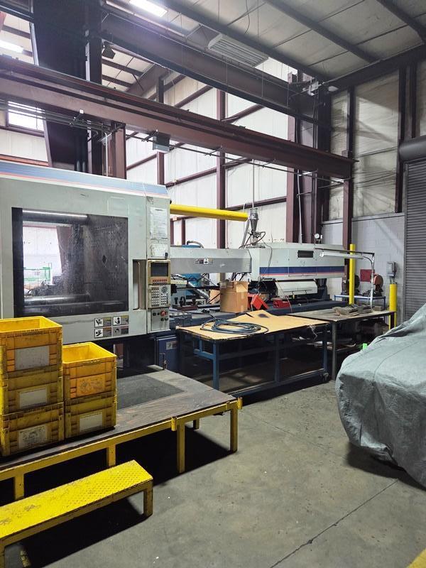 730 TON 165 OZ. VAN DORN DEMAG INJECTION MOLDING MACHINE