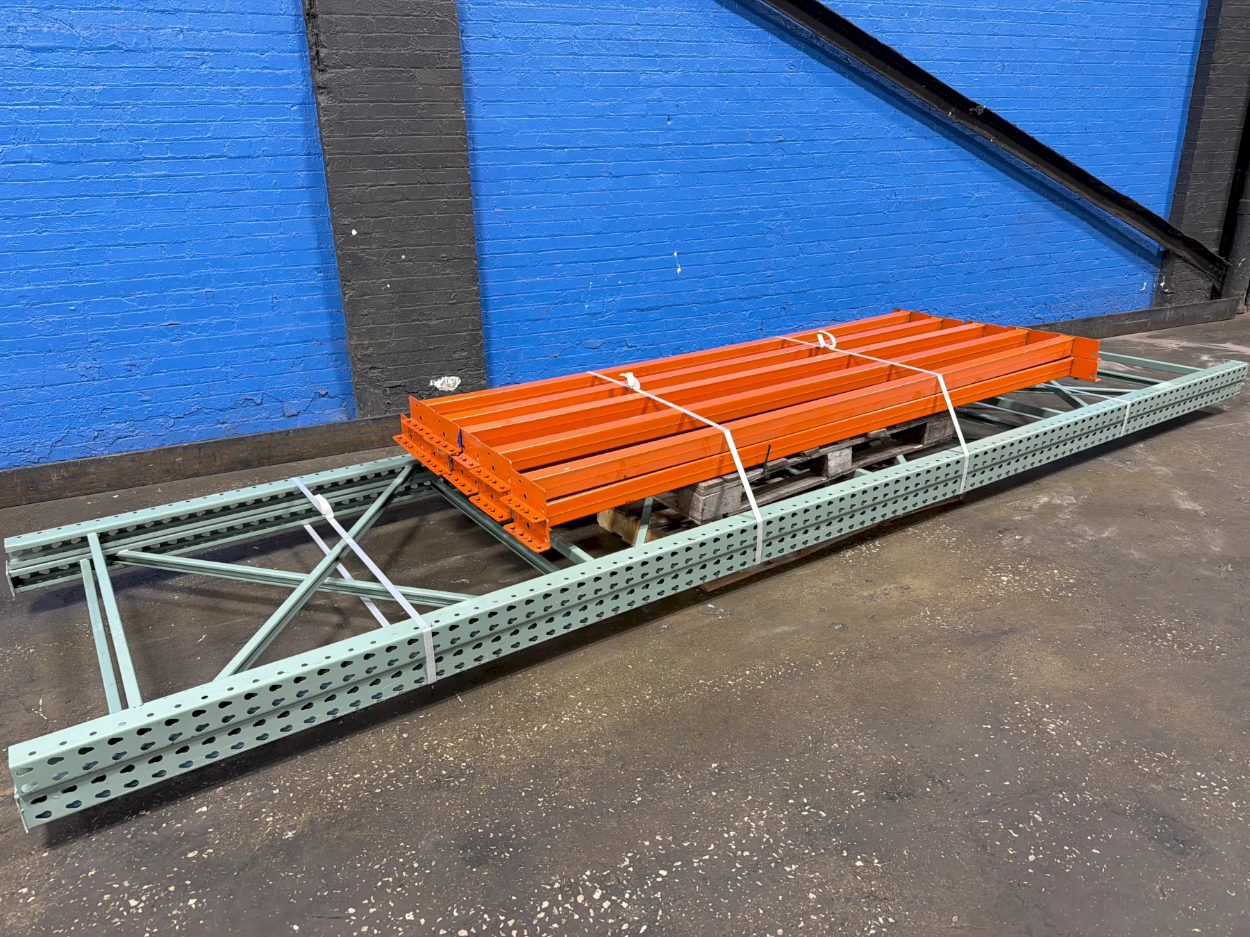 48” X 192” PALLET RACKING LOT  -  TEAR DROP