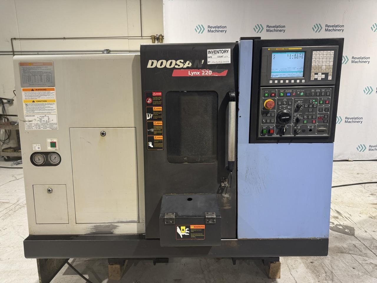 DOOSAN LYNX 220A CNC Lathe, 2011 – with SMW Bar feed