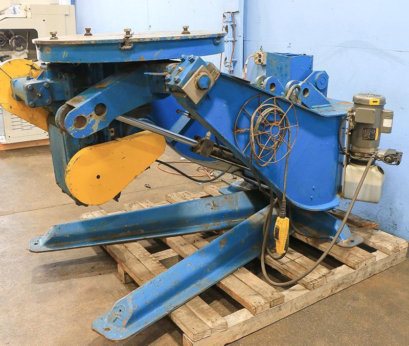 3,000 lb. P & H WELDING POSITIONER MODEL 3