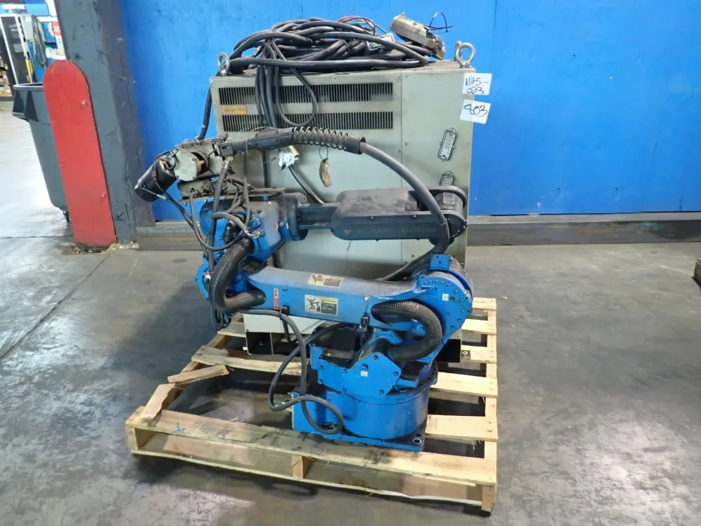YASKAWA MOTOMAN ROBOT  -  MH6