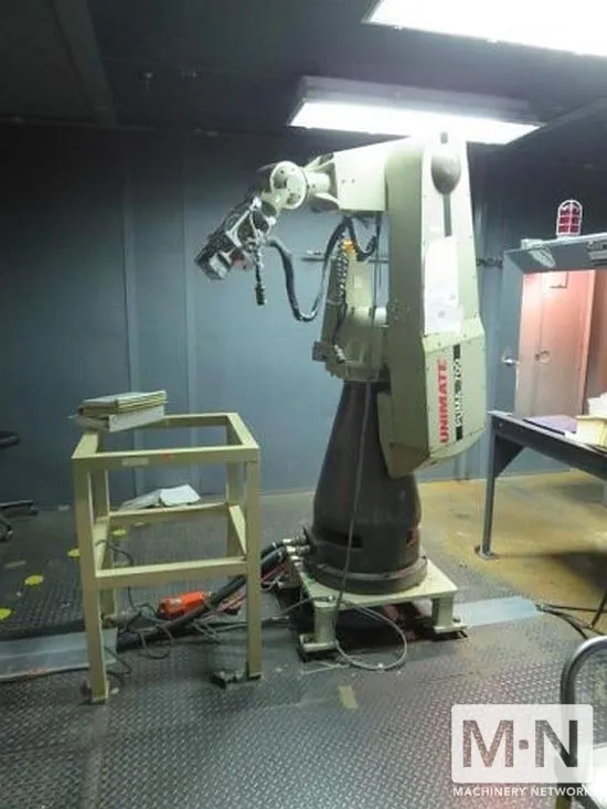 Unimate Puma 762 6-Axis Welding Arm-Type Robot