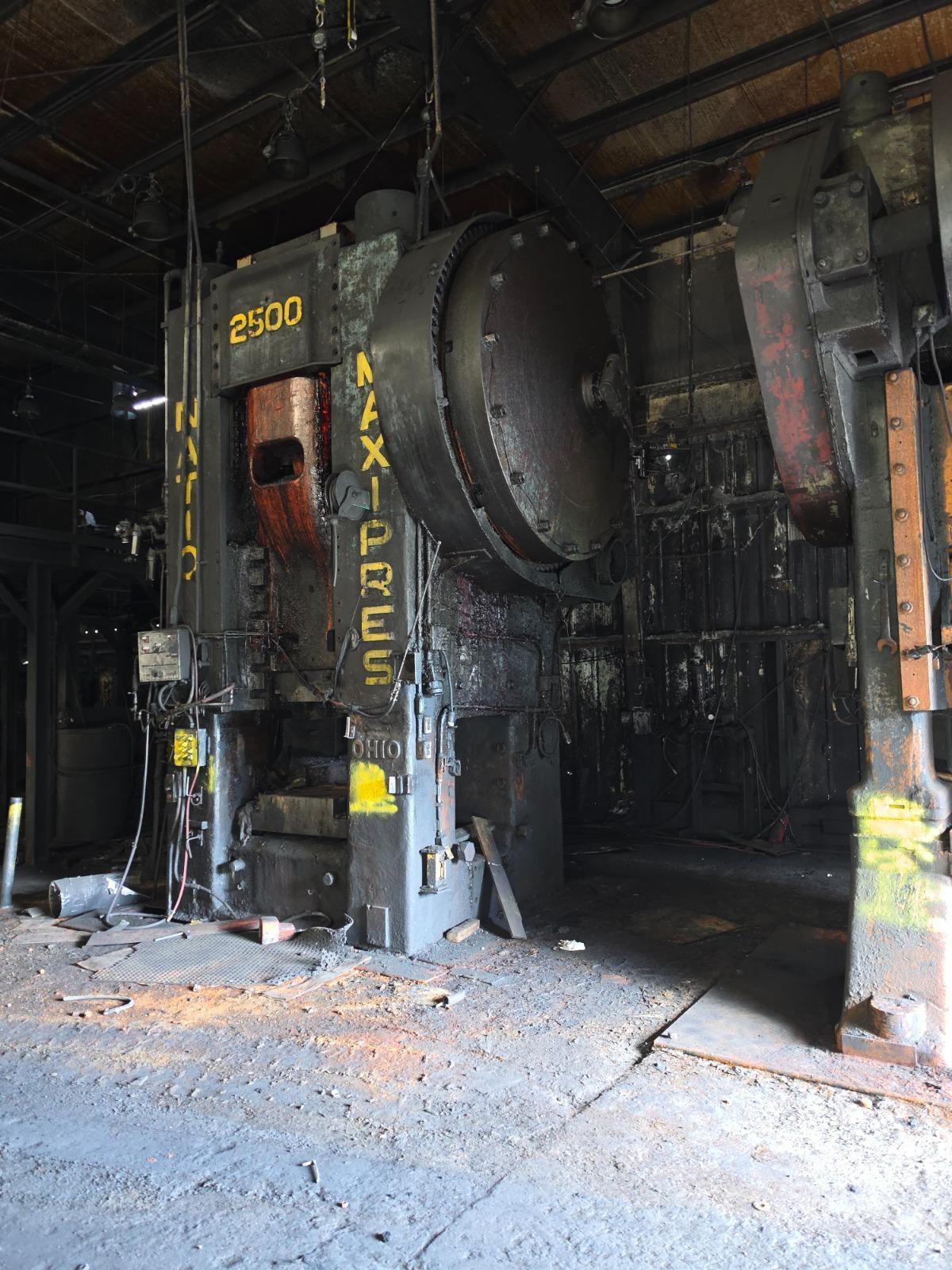 2500 Ton, NATIONAL MAXIPRESS