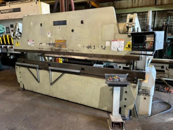 1995 Accurpress 710012 CNC Hydraulic Press Brake (#5577)