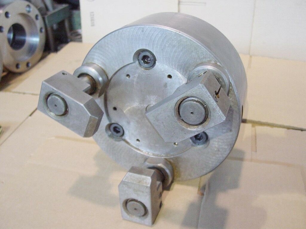 10" 3-JAW HOWA POWER FINGER CHUCK / PULL BACK CHUCK