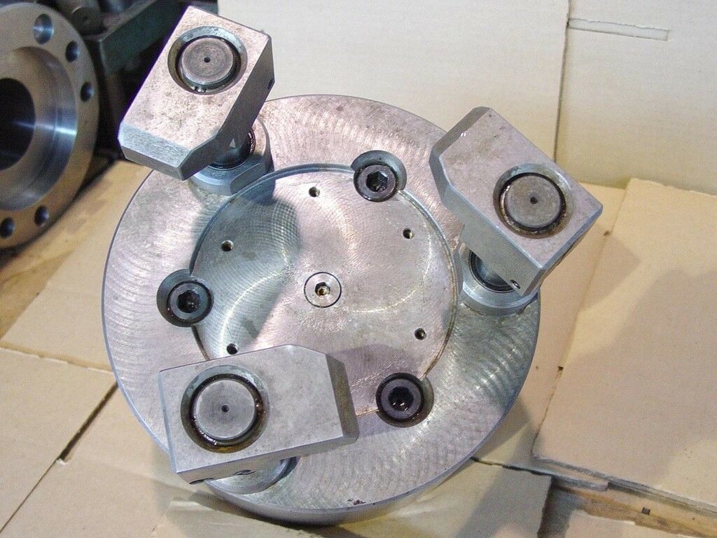 10" 3-JAW HOWA POWER FINGER CHUCK / PULL BACK CHUCK