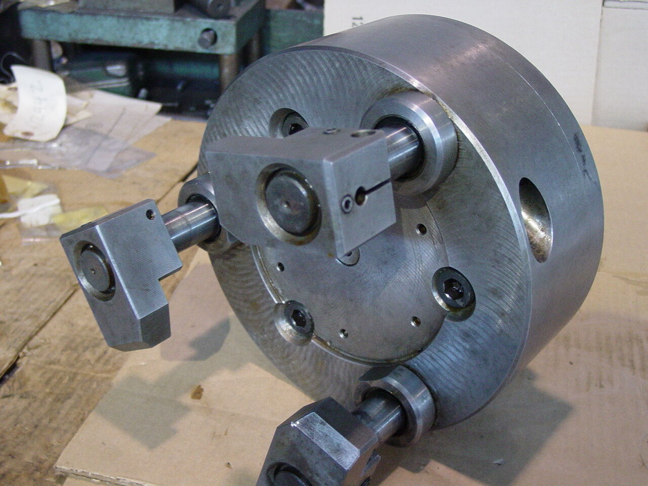 10" 3-JAW HOWA POWER FINGER CHUCK / PULL BACK CHUCK