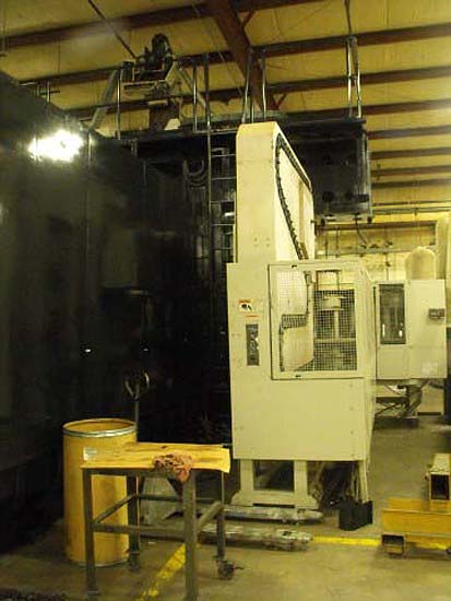 MAZAK V100 Versatech Mazak Mazatrol M32 CNC, (2) 78" x 157" Pallets, X=196",Y=127", Z=39", 50-Taper, 80 Station Tool Changer, Head Changer, New 1996.