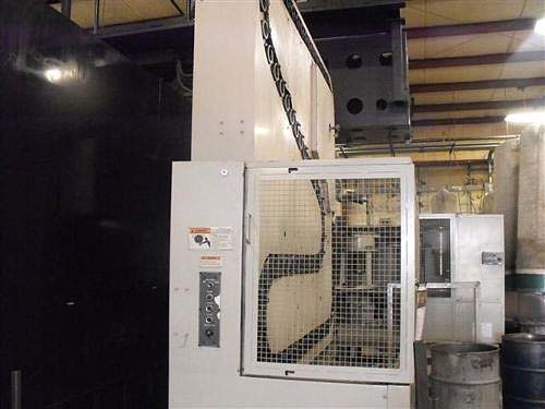 MAZAK V100 Versatech Mazak Mazatrol M32 CNC, (2) 78" x 157" Pallets, X=196",Y=127", Z=39", 50-Taper, 80 Station Tool Changer, Head Changer, New 1996.