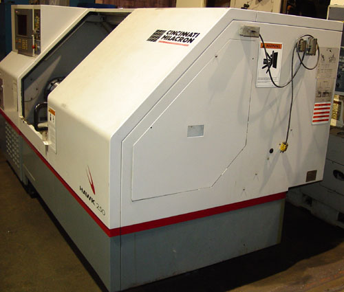 CINCINNATI HAWK 250, Siemens Acramatic 2100 CNC Control, 21" Swing, 10" 3-Jaw Power Chuck, Tailstock w/ 27" Centers, Chip Conveyor, 1999.