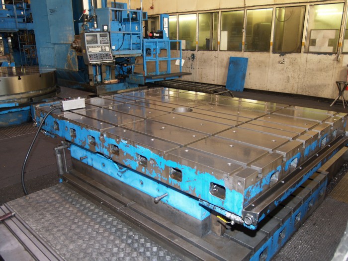 Giddings & Lewis 72” x 96” Manual Rotary Table on CNC W Axis Slide