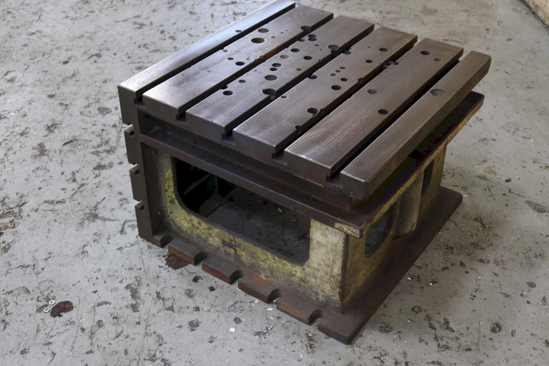 28' X 28' X 20' CARLTON BOX DRILL TABLE: STOCK #66499