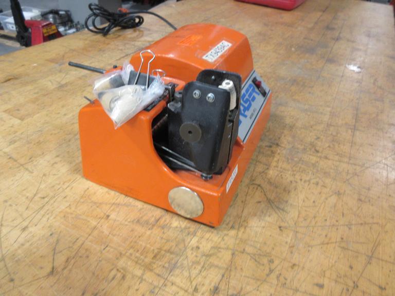 Eraser RT2 Magnet Wire and Cable Stripper- Auction Item