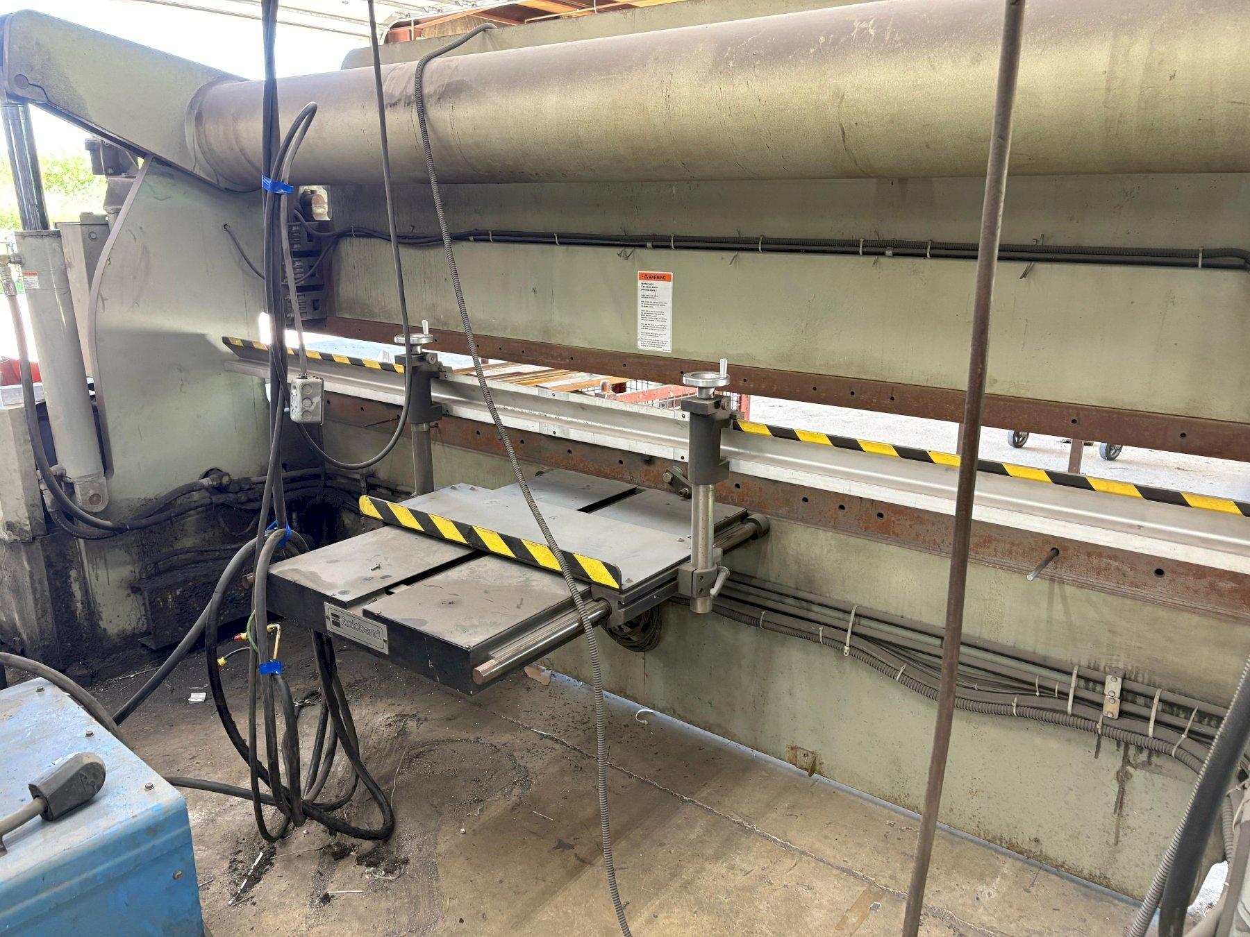 1 - PREOWNED ACCURPRESS CNC HYDRAULIC PRESS BRAKE, MODEL #: 710012, S/N: 3370
