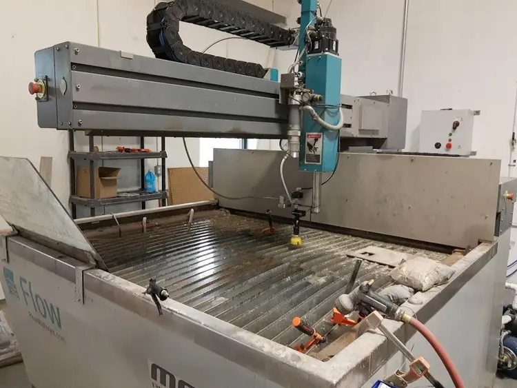 2017 FLOW MACH 2 1313B | Waterjet Cutters