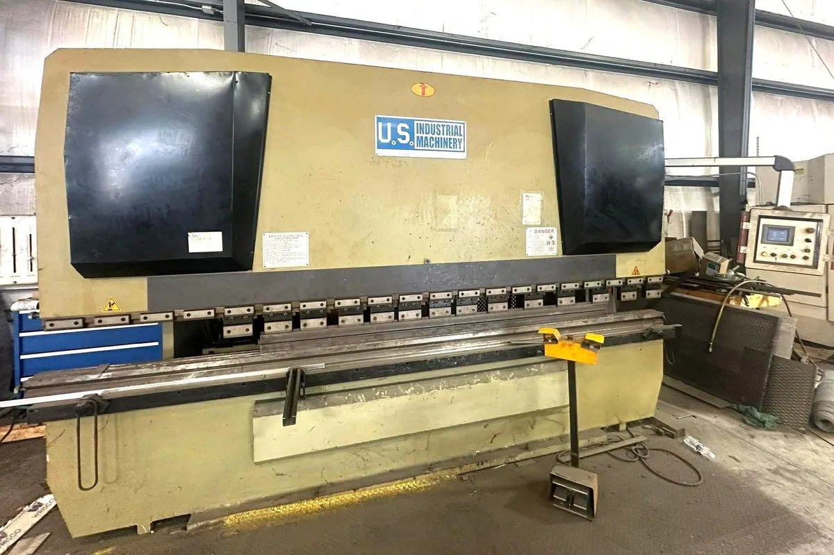 200 TON X 13' U.S. INDUSTRIAL US200-13AC HYDRAULIC PRESS BRAKE