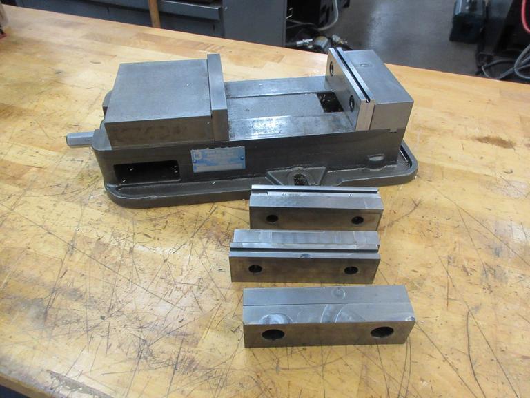 Kurt D675 6" Machine Vise with (4) Sets of Hard Jaws- Auction Item