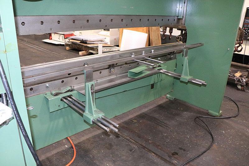 90 TON X 10' CINCINNATI HYDRAULIC PRESS BRAKE MODEL 90CBX8