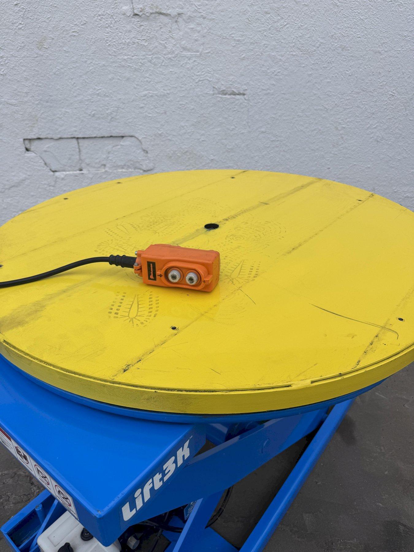 3000 LB BISHAMON MODEL L3K-TT HYDRAULIC SCISSOR LIFT TABLE: STOCK #81315