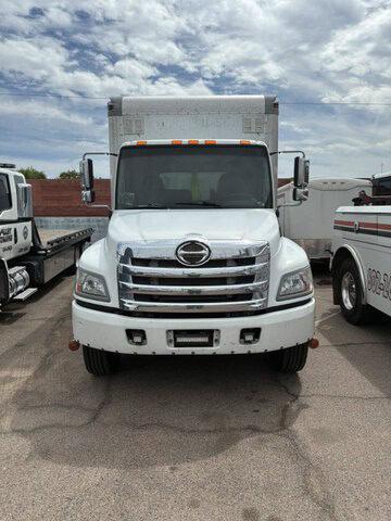 Hino 238A 26′ Box Truck, 2016 – 23,000 LB GVWR, Allison Automatic