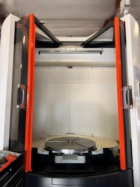 MAZAK INTEGREX i-630V/6 Equipped w/ 60 ATC, Automatic Tool Changing, High Pressure Coolant, Probing, High Torque 5,000 RPM spindle, Two Pallet Changer