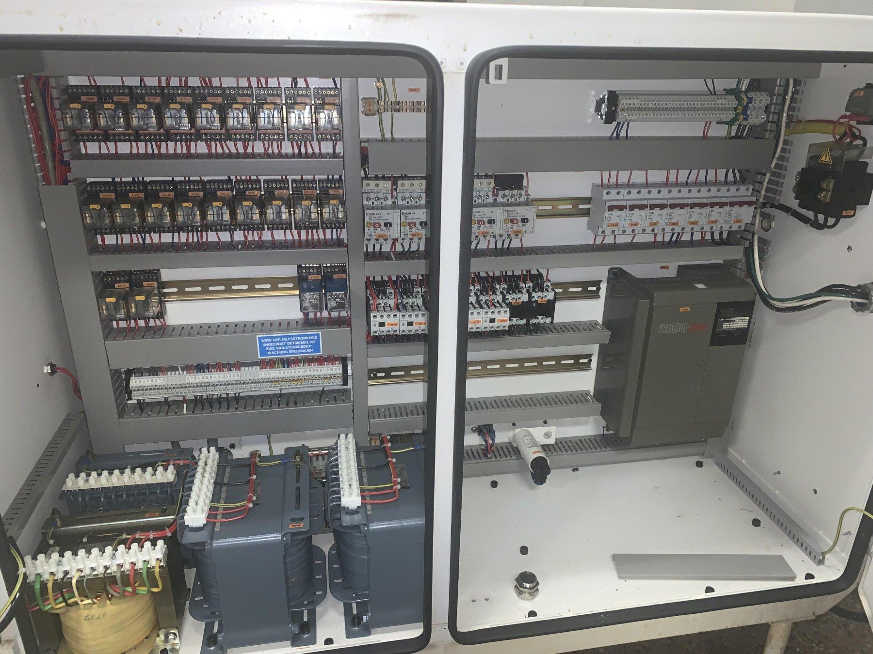 Studer Model S30 Favorit Universal Cylindrical Grinder, S/N 3465-41.