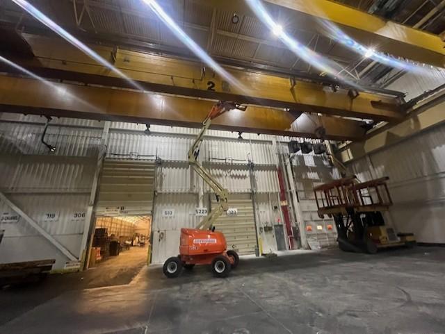 30TON X 97' SHAW BOX DOUBLE GIRDER OVERHEAD BRIDGE CRANE WITH 30TON ROTARY COIL GRAB STOCK #4066