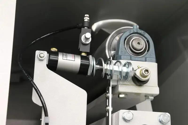 1 - PREOWNED APEX EZ SANDER, MODEL #: E73760M230-3, S/N: 211021