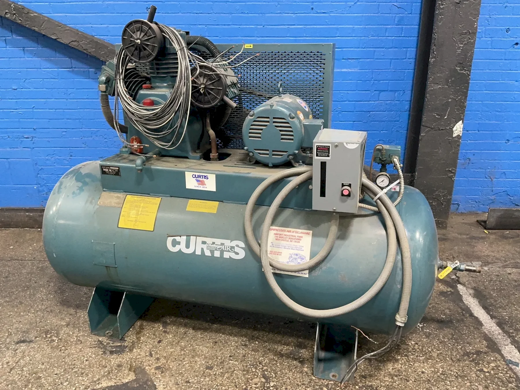 CURTIS 10 HP CHALLENGE AIR AIR COMPRESSOR  -  E-71