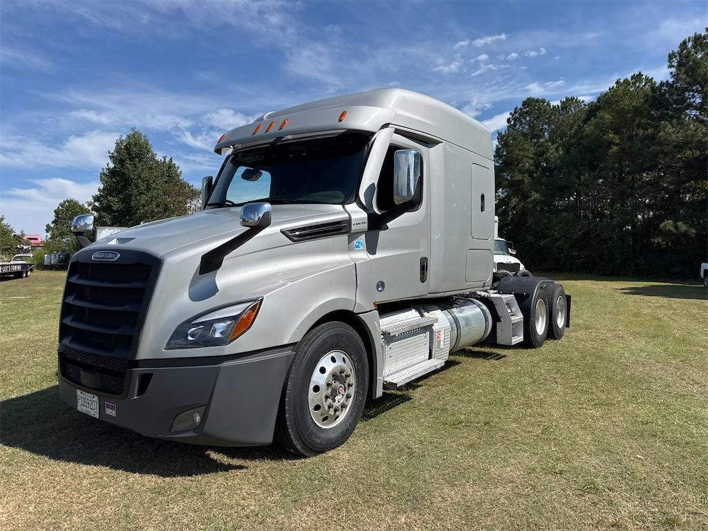 2020 Freightliner Cascadia 126 1FUJHHDV9LLMA8506