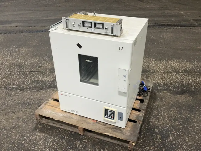 Yamato 19" X 22" X 19" Convection Oven - Dkn600