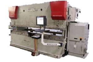 250 Ton x 12 Ft Accurpress Advantage CNC Press Brake, Model 725012