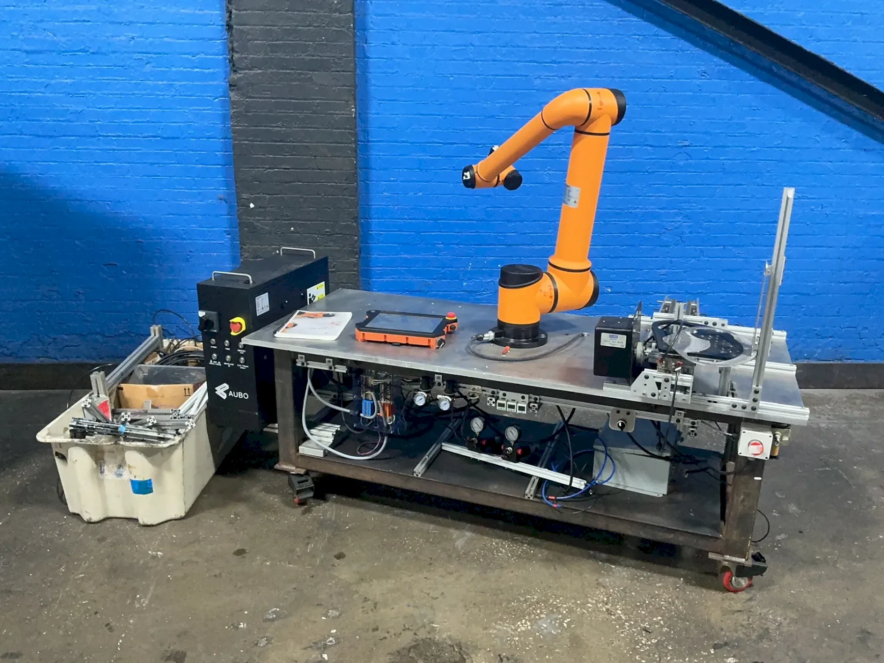 AUBO I5 ROBOT