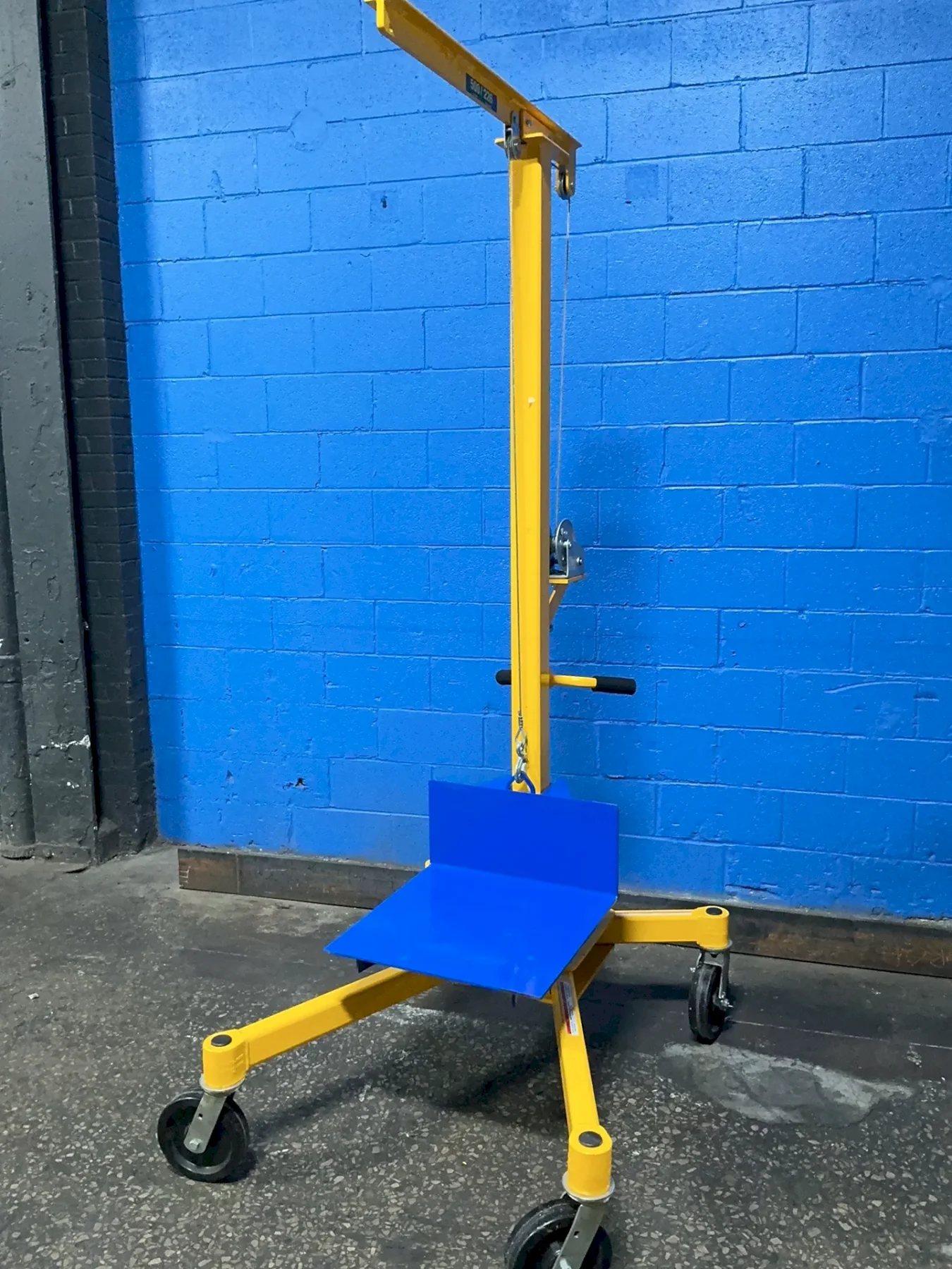VESTIL 500 LBS PORTABLE WORK SITE LIFT