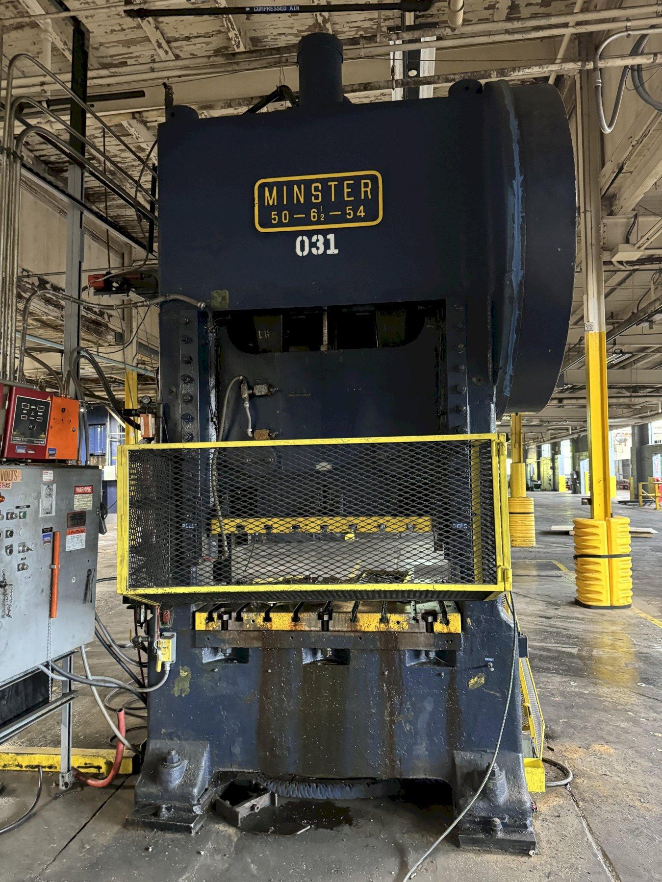 160 TON MINSTER 50-6 1/2-54 STRAIGHT SIDE DOUBLE CRANK PRESS. STOCK # 0470124