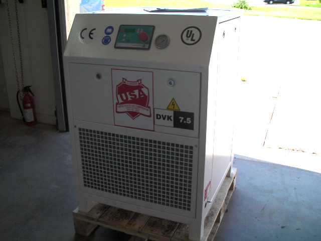 USED US AIR COMPRESSOR DVK-7 ROTARY SCREW COMPRESSOR LOGIK 151 CONTROL. S/N: 7507